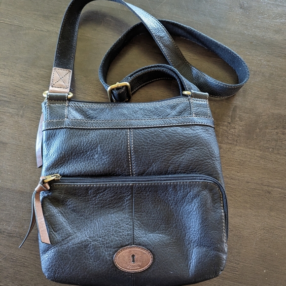 Fossil crossbody purse - Picture 2 of 4